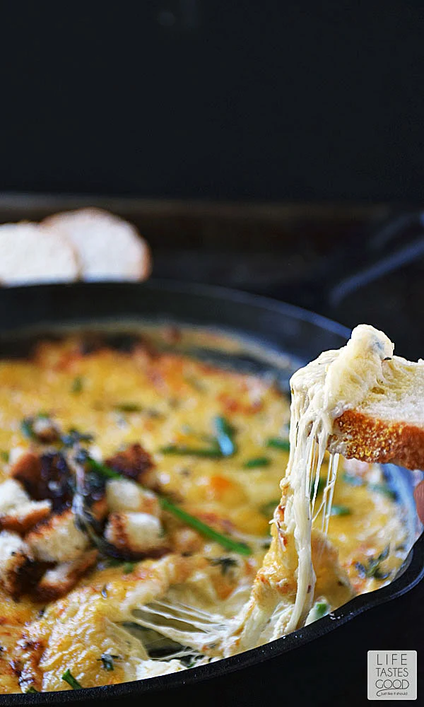 Skillet French Onion Soup dip is a cheesy dip recipe with cream cheese