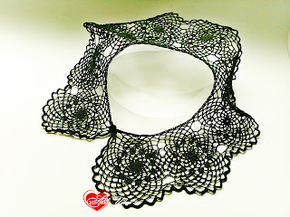 Комір круглими мотивами