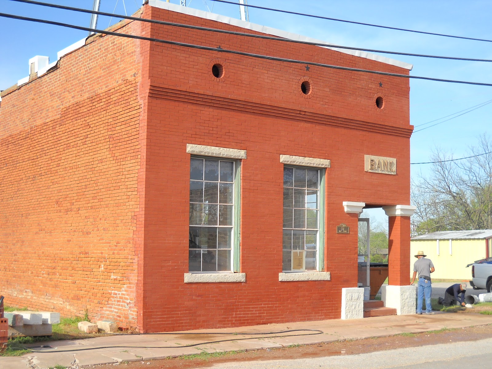 The Yankee Texan HISTORY OF THE BANK OF WINDOM