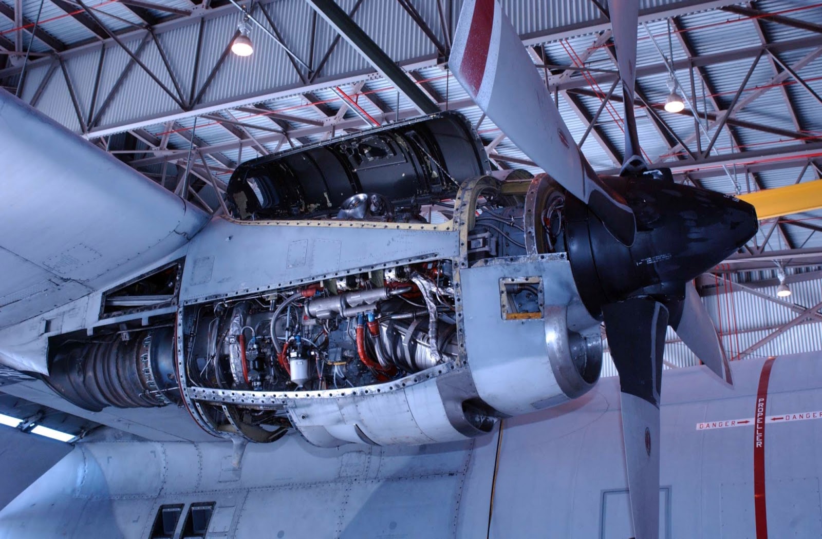 DEFENSE STUDIES PT GMF Aero Asia Turut Bantu Perawatan Engine T56