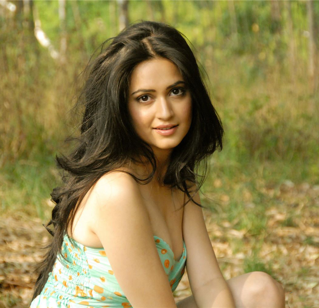 Tags:Kriti Kharbanda,Kriti Kharbanda hot pics,Kriti Kharbanda 201...