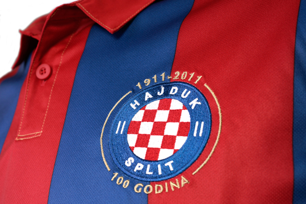 Hajduk Split lança camisa reserva para comemorar seu centenário