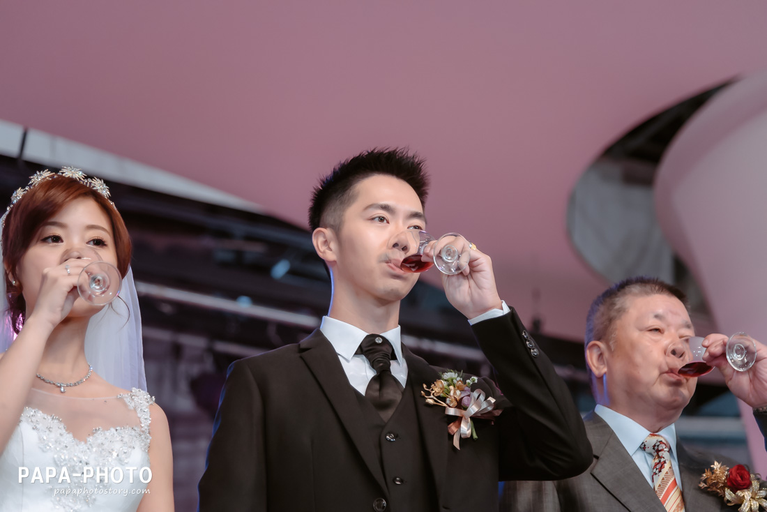 婚攝趴趴,婚攝,婚宴紀錄,豪鼎飯店飯店婚宴,婚攝豪鼎飯店,豪鼎飯店中興時尚館,圓頂劇場,豪鼎飯店婚攝,類婚紗