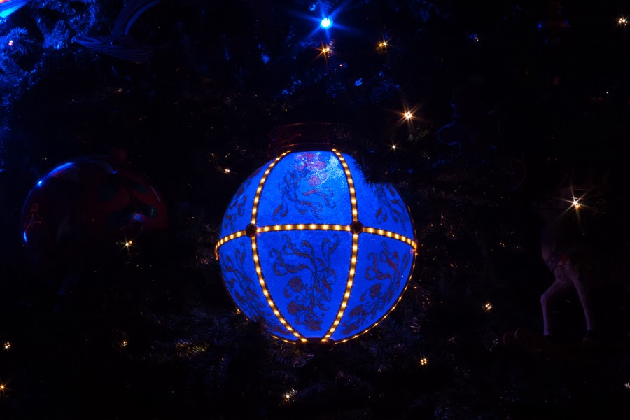 christmas-in-disneyland-paris-post-50-rx