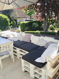 Glucksfeder Es Gibt Immer Was Zu Tun So Haben Wir Unsere Terrassenmauer Samt Pergola Gebaut