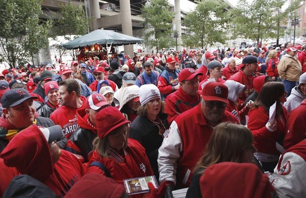 XM MLB Chat: Cardinals fans line up for World Series game 1