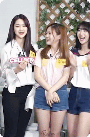 오마이걸 - 본인의 매력을 5자로 표현한다면?.gif | 인스티즈