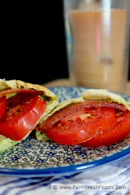 http://www.farmfreshfeasts.com/2015/08/tomato-sandwich-with-bacon-and-avocado.html