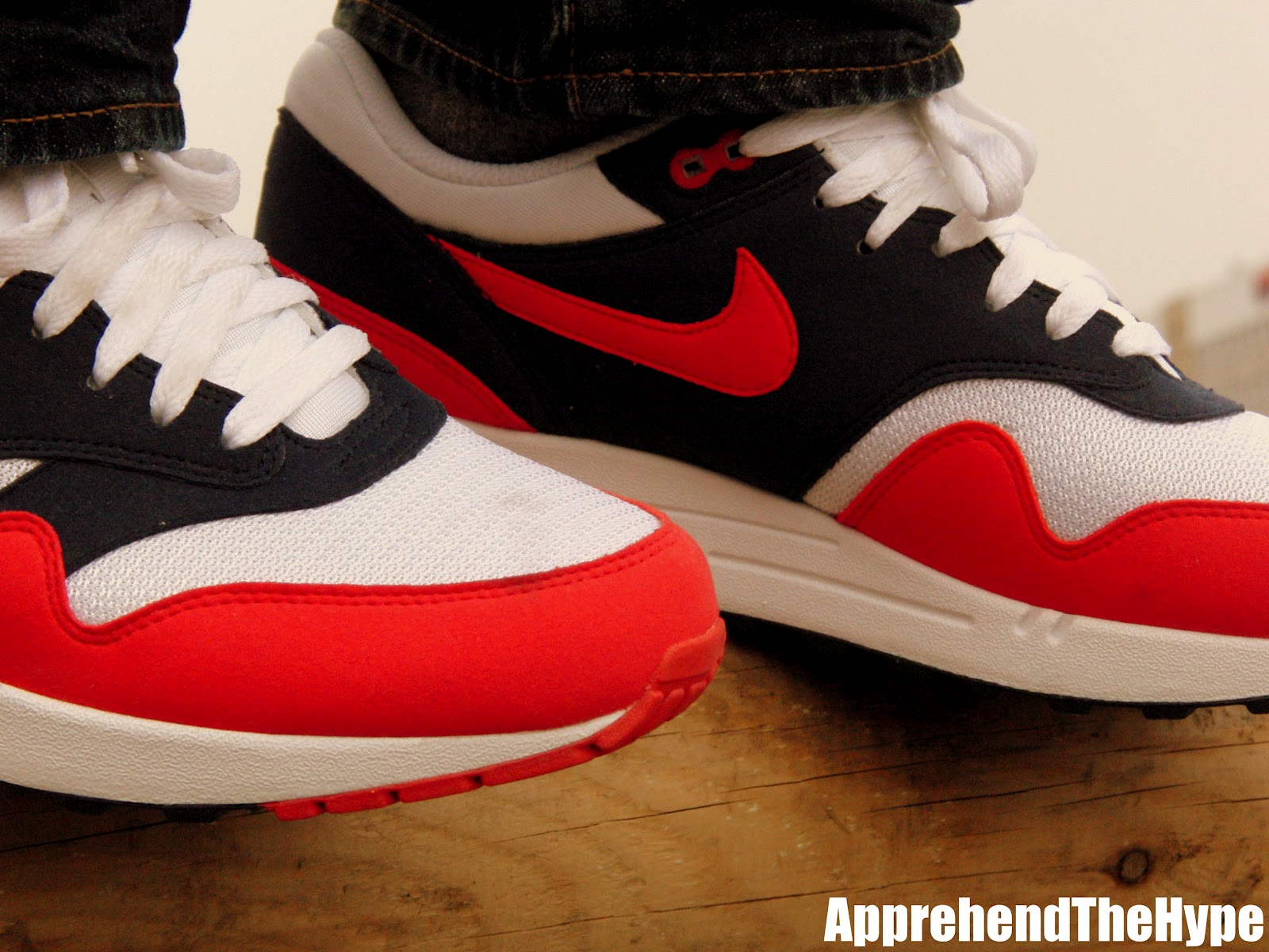 nike air max navy red