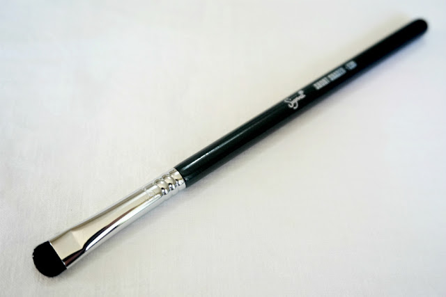 SIGMA E20 Short Shader Brush