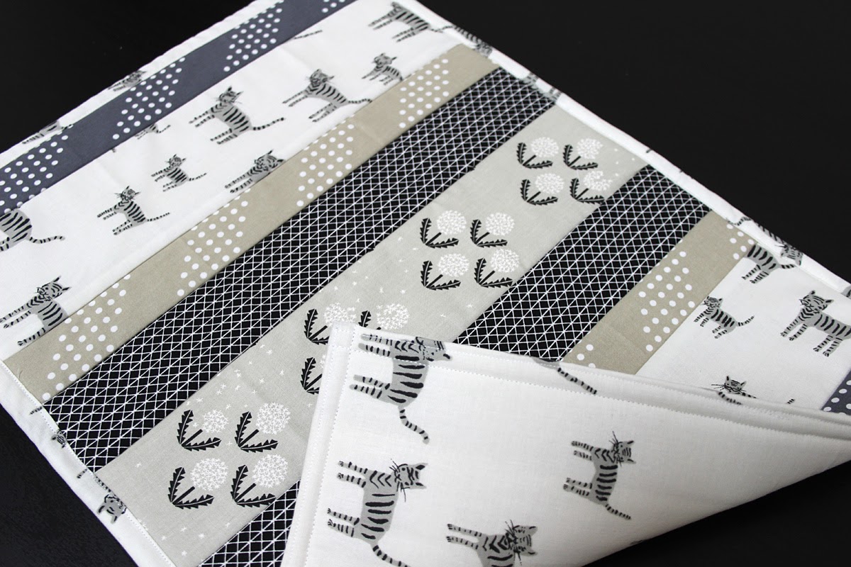 A Bit of Scrap Stuff Sewing, Quilting, and Fabric Fun Placemats with