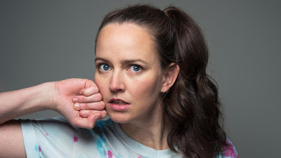 Abril na Amazon Prime Video - Zoe Coombs Marr Bossy Bottom Abril na Amazon Prime Video - Zoe Coombs Marr Bossy Bottom