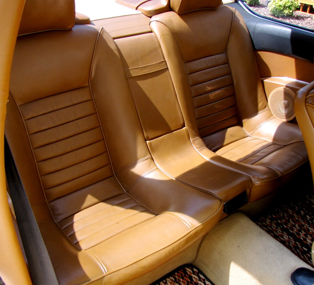 the320i.blogspot.com: rear seats