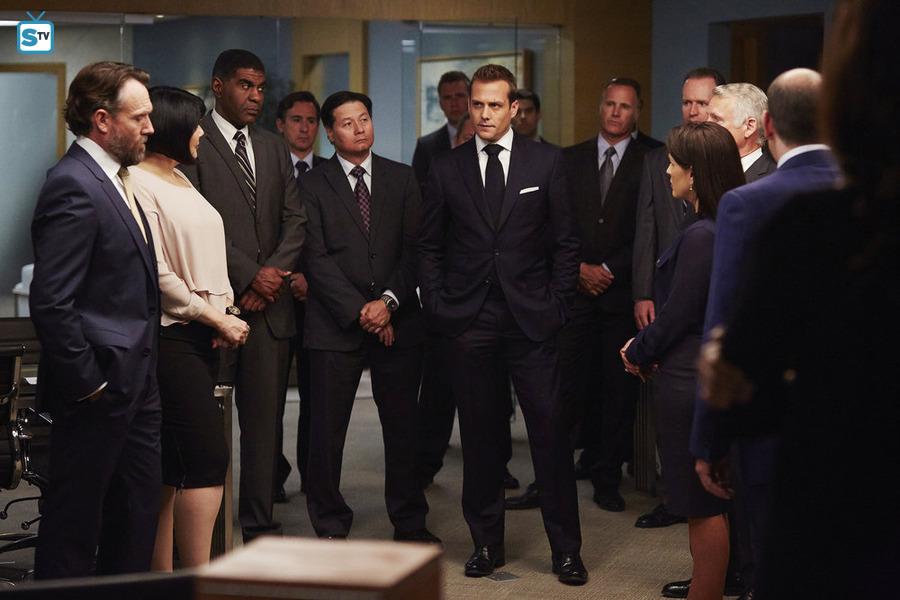 Suits - Faith - Review: Midseason Finale