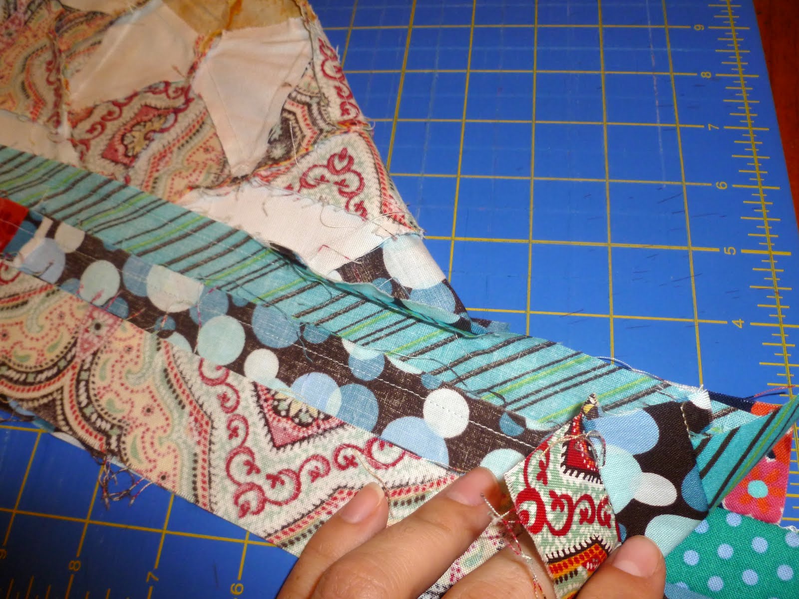 So Sarah Sews How to make a Mitered Border