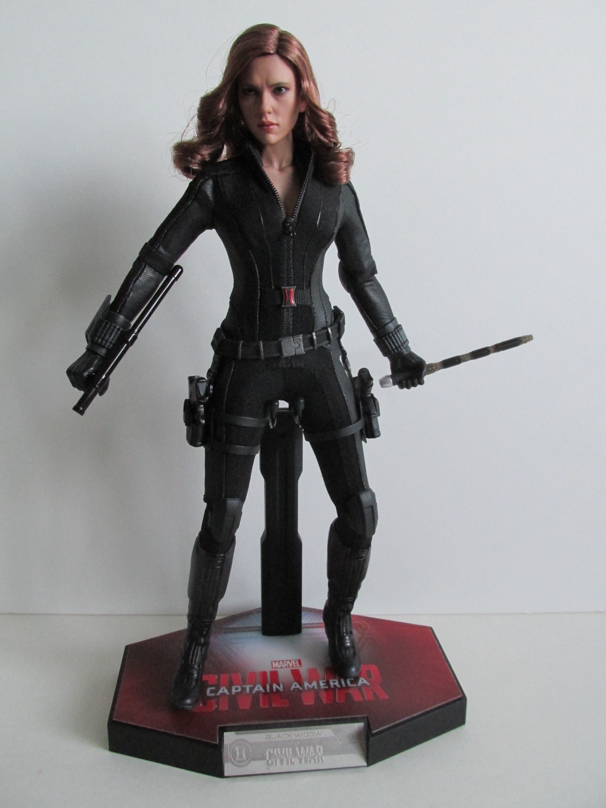 Hot Toys 1 6th Scale Captain America Civil War Black Widow