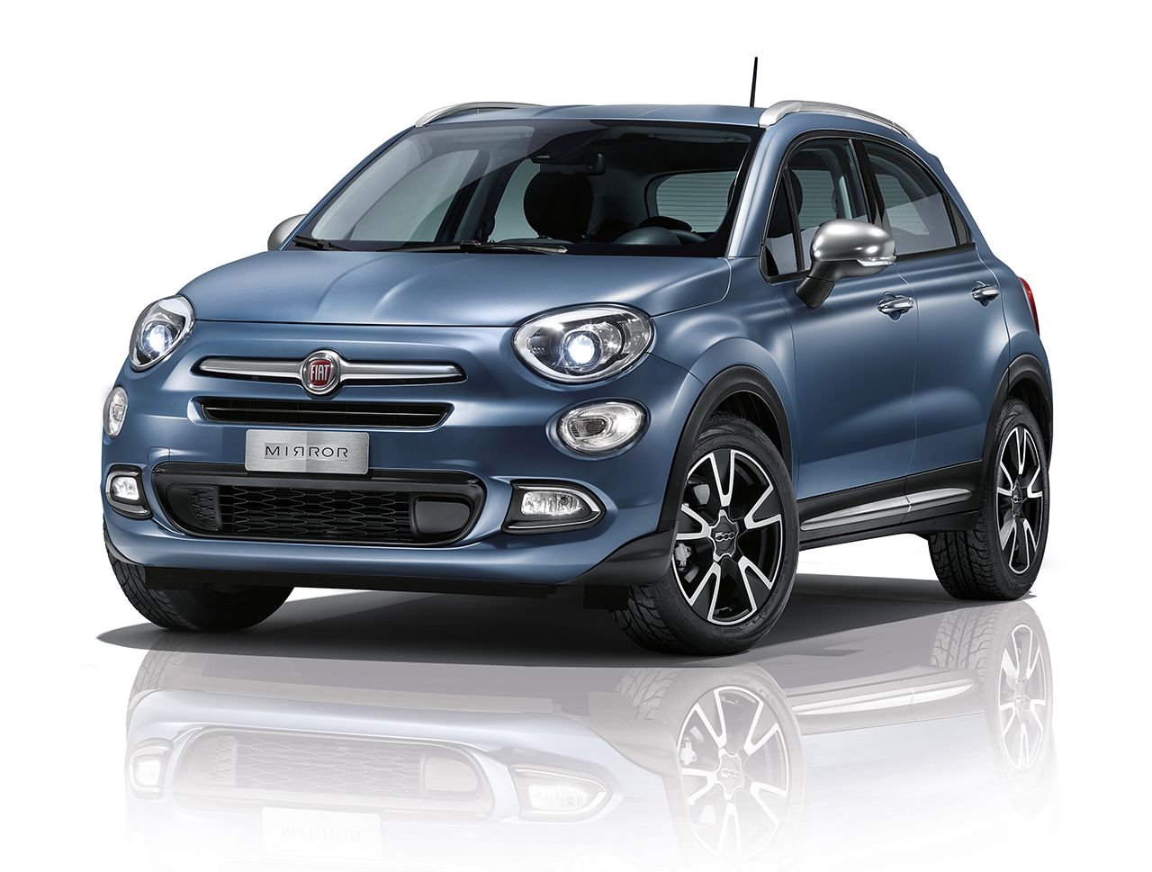 Fiat 500X Mirror con il Blu Jeans opaco dettagli cromati