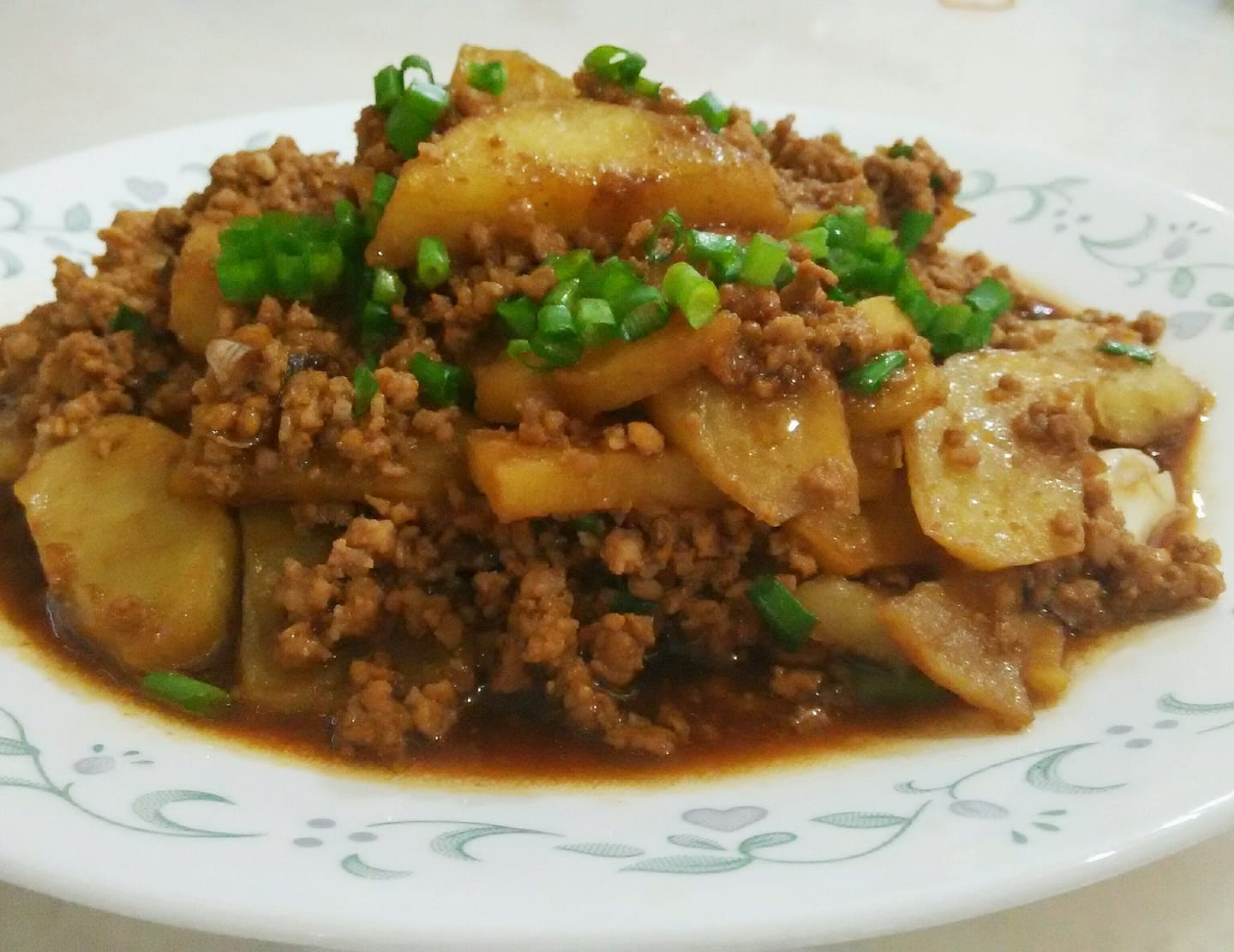 MINCED PORK WITH POTATOES