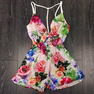 How to Chic: FLORAL ROMPER