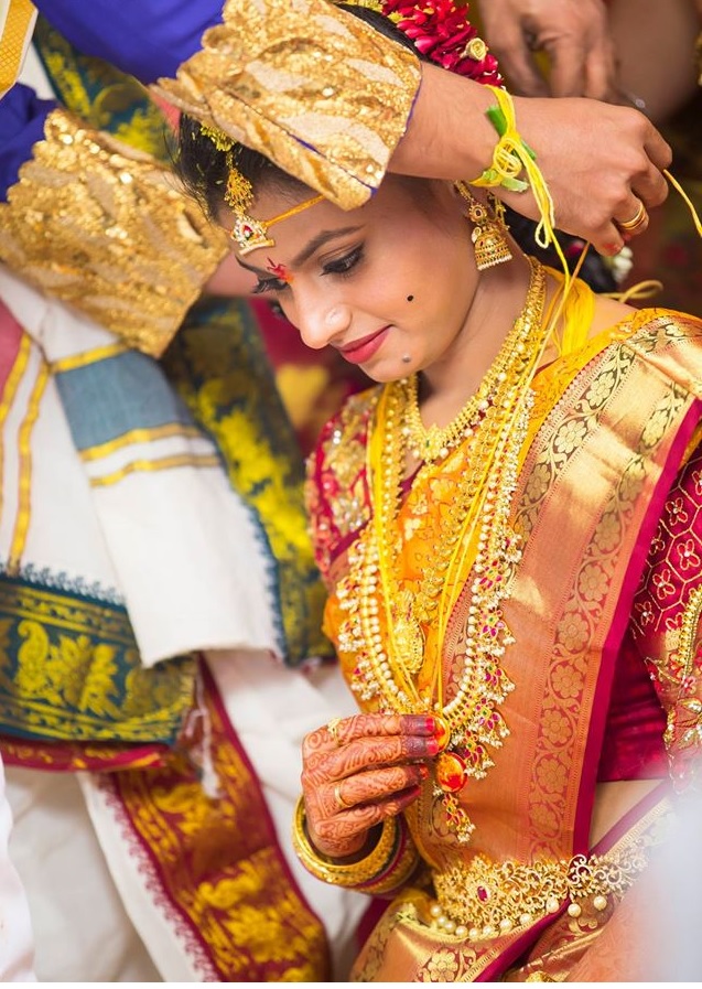 Jil Movie Director Radha Krishna Wedding Indian Celebrity Events Now playing02:03salil kulkarni speaking about 'wedding cha shinema' now playing03:37rasika sunil gets candid about her relationship with la based engineer. jil movie director radha krishna