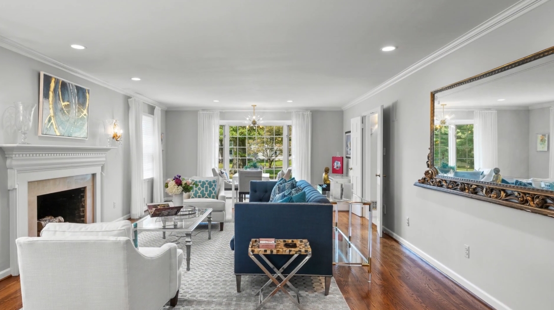 39 Interior Design Photos vs. 165 High Point Ln, Fairfield, CT Luxury Home Tour