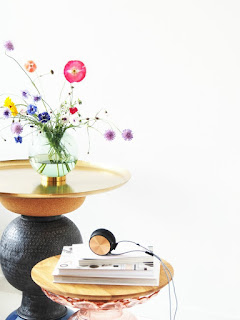 τραπεζάκι σαλονιού, τραπεζάκι βοηθητικό, φτιαξτο μόνος σου τραπεζάκι, τραπεζάκι γυάλινο, βάζα, σαλόνι,καθιστικό, διακόσμηση, οικονομικές ιδέες, οικονομικό diy, ιδέες ανανέωσης, boho στυλ, στυλ μαρόκου, τραπεζάκι βεράντας, τραπεζάκι εξωτερικου χώρου, επιπλα εξωτερικού χώρου, οικονομικά επιπλα, ασυνίθιστα επιπλα. coffee table, coffee table, tableware, glass table, vases, living room, living room, decoration, economical ideas, economical diy, refresh ideas, Bohemian style, Moroccan style, terrace table, outdoor table, outdoor furniture, , unusual furniture.