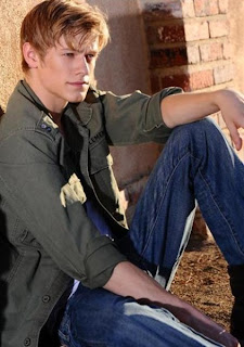 Blogue da Cátia S.: Lucas William Till