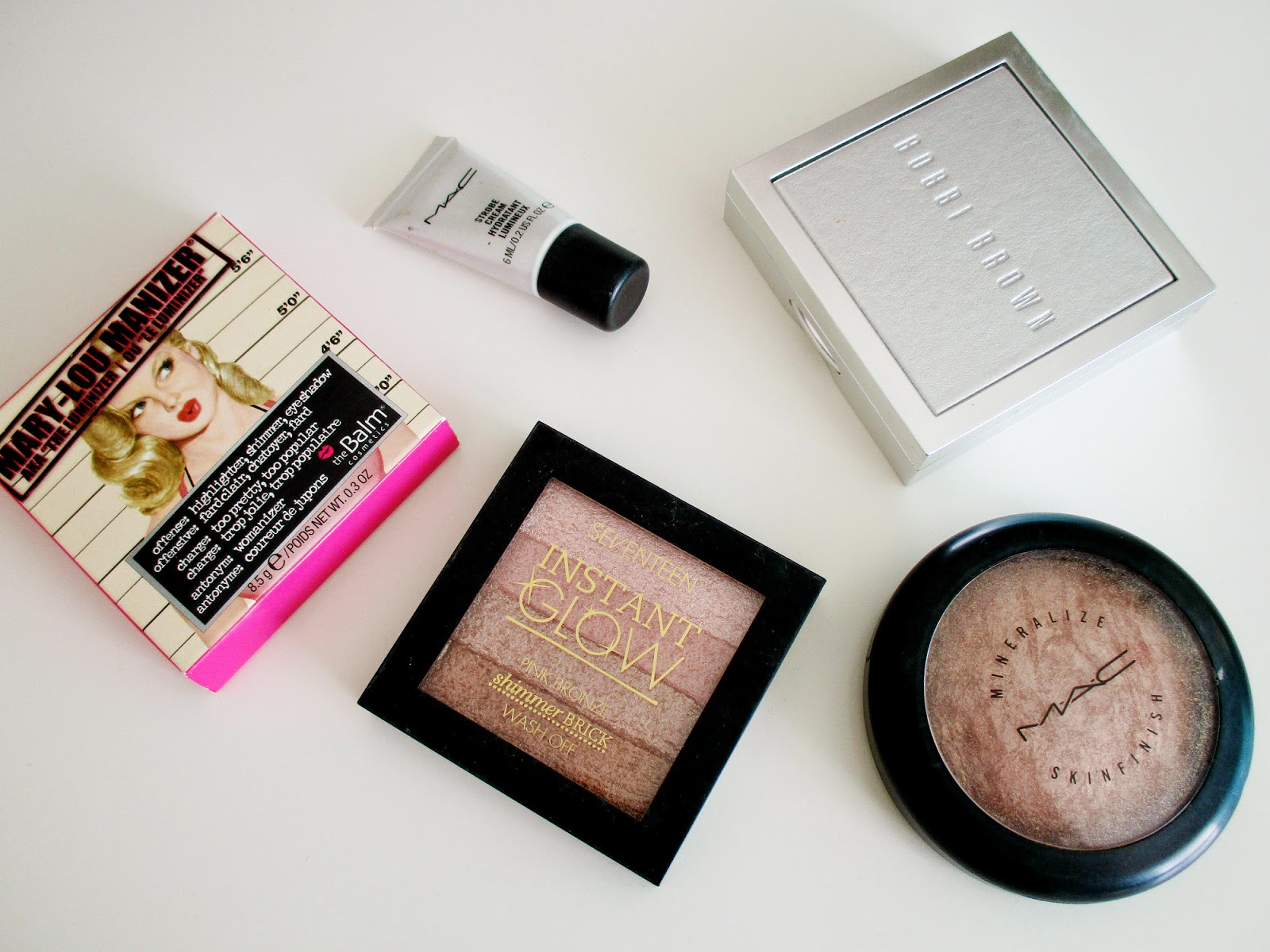 My Top Highlighter Picks to Achieve that Glow Beauty Division