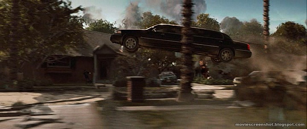 2012 movie screenshots