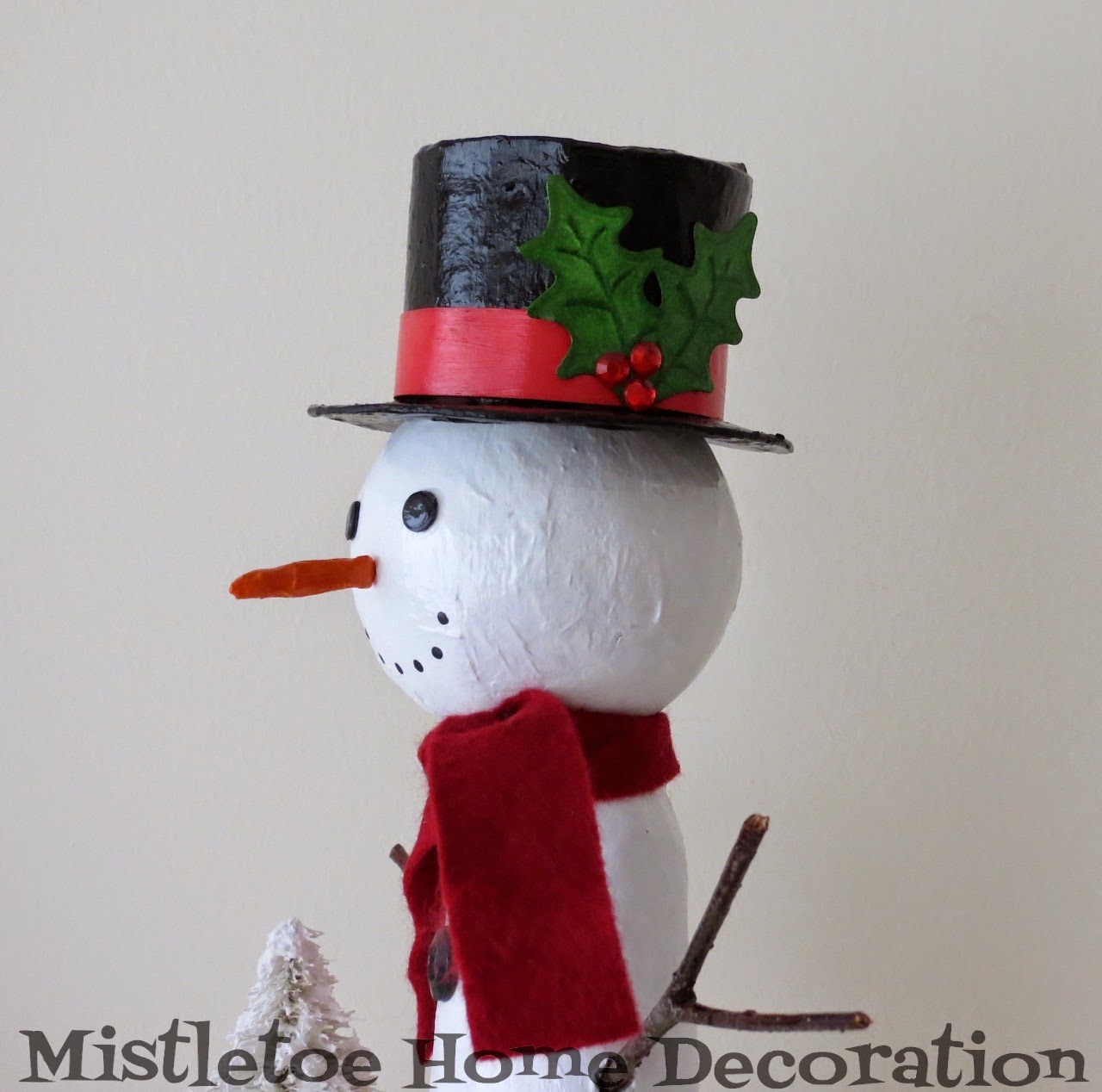Mistletoe Home Designs: Frosty - snowman paper mache figurine