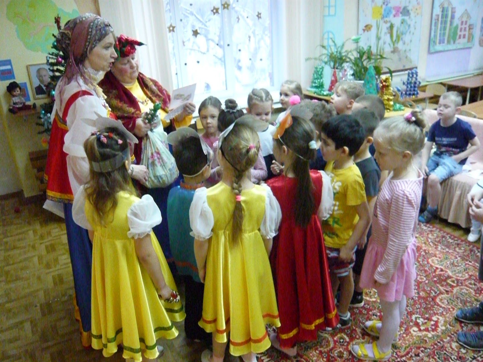 рождественская звезда колядовщики. колядки в детском саду. праздник колядки в детском саду.
