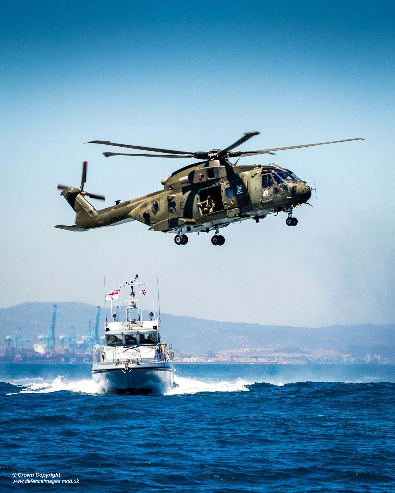 SNAFU! Commando Helicopter Force Merlin Mk3 helicopter and HMS Scimitar