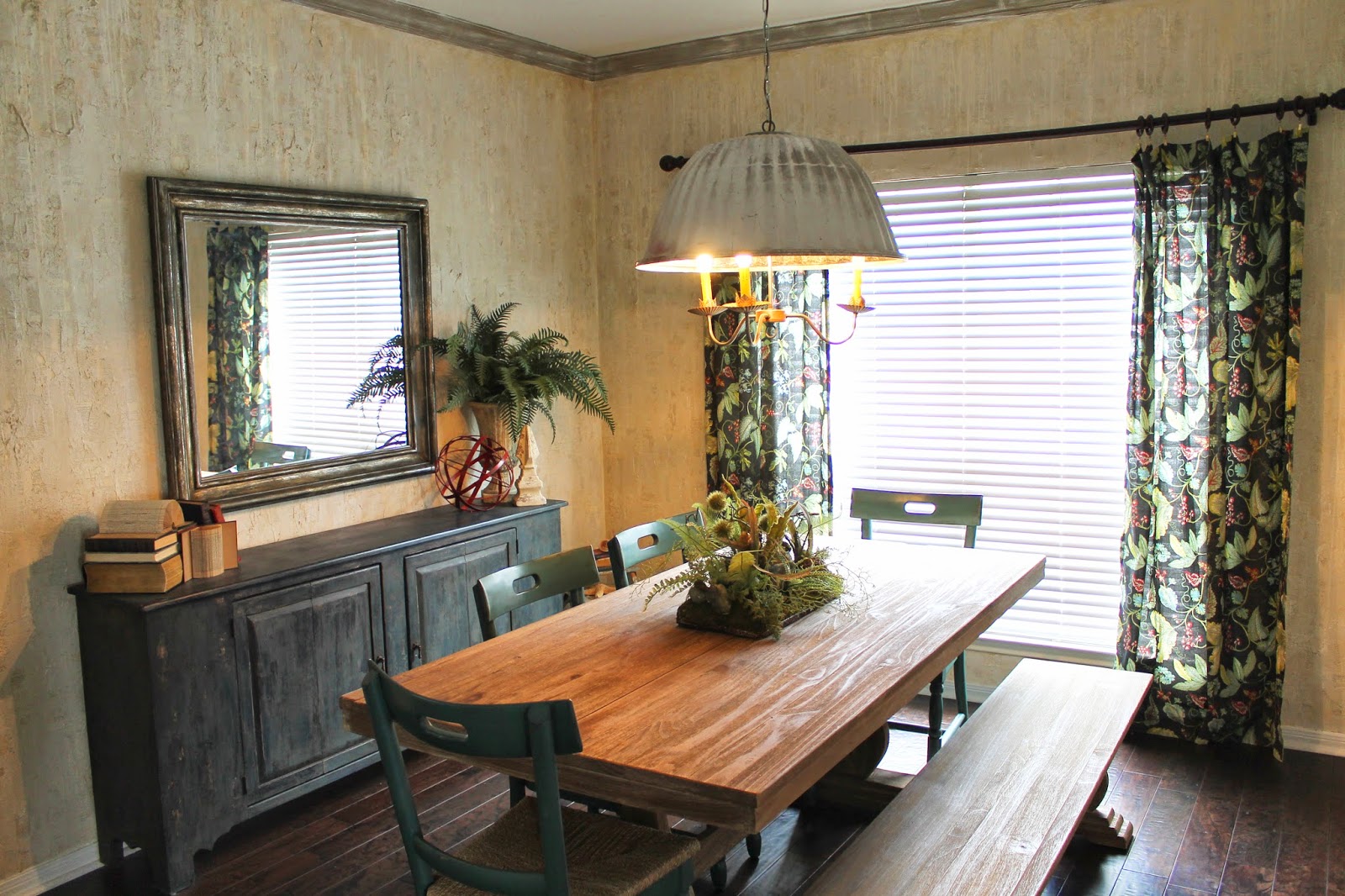 The ragged wren : Dining Room Reveal