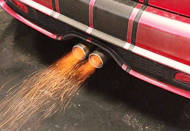 car-backfire-from-exhaust