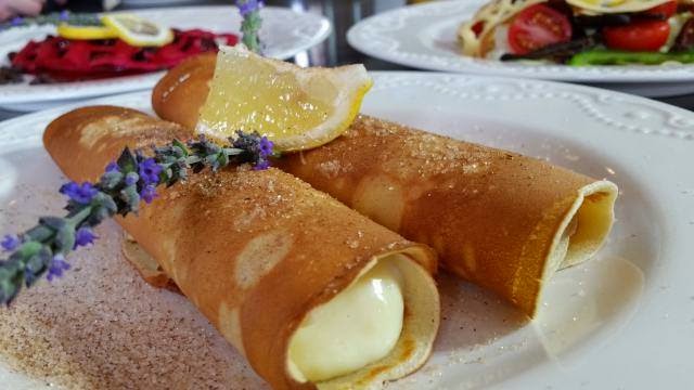 LEKKER RESEPTE VIR DIE JONGERGESLAG: PANNEKOEK MET N MELKTERTVULSEL