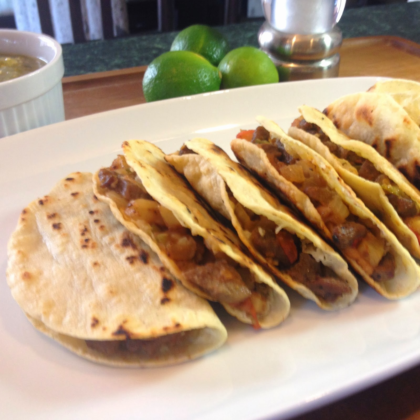 Mau Cocina de Todo: Tacos de Bistec al Albañil