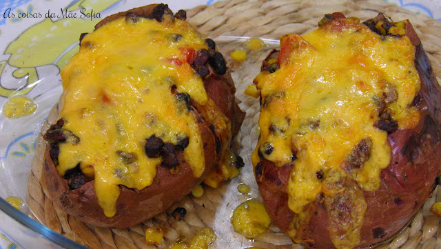 Sexta-Feira Vegetariana - Batata Doce Recheada à Mexicana