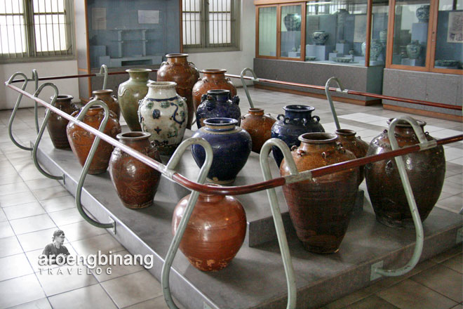 museum nasional indonesia guci keramik