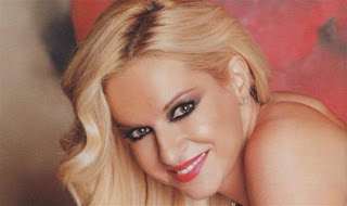 ΚΙ ΌΜΩΣ. ΕΊΝΑΙ Η ΜΑΡΊΑ ΜΠΕΚΑΤΏΡΟΥ ΟΛΌΓΥΜΝΗ! - Sexy blogs