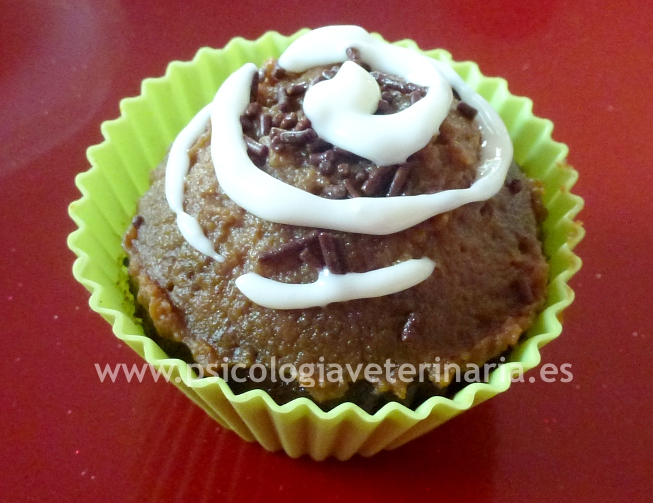 Etología Familiar Cupcakes de chocolate sin gluten y sin leche, con