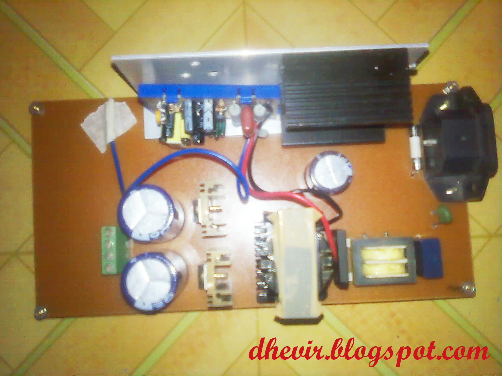 Cara Membuat Power Supply Switching Dari Bekas Trafo TV Cara Membuat Power Supply Switching Dari Bekas Trafo TV