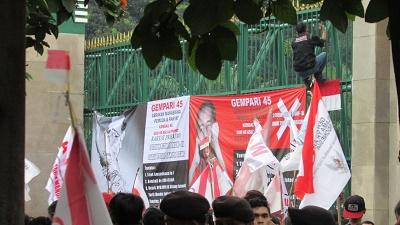 Tolak Amandemen, Aksi Massa Harapkan Jokowi Berakhir seperti Fir'aun dan Namrud