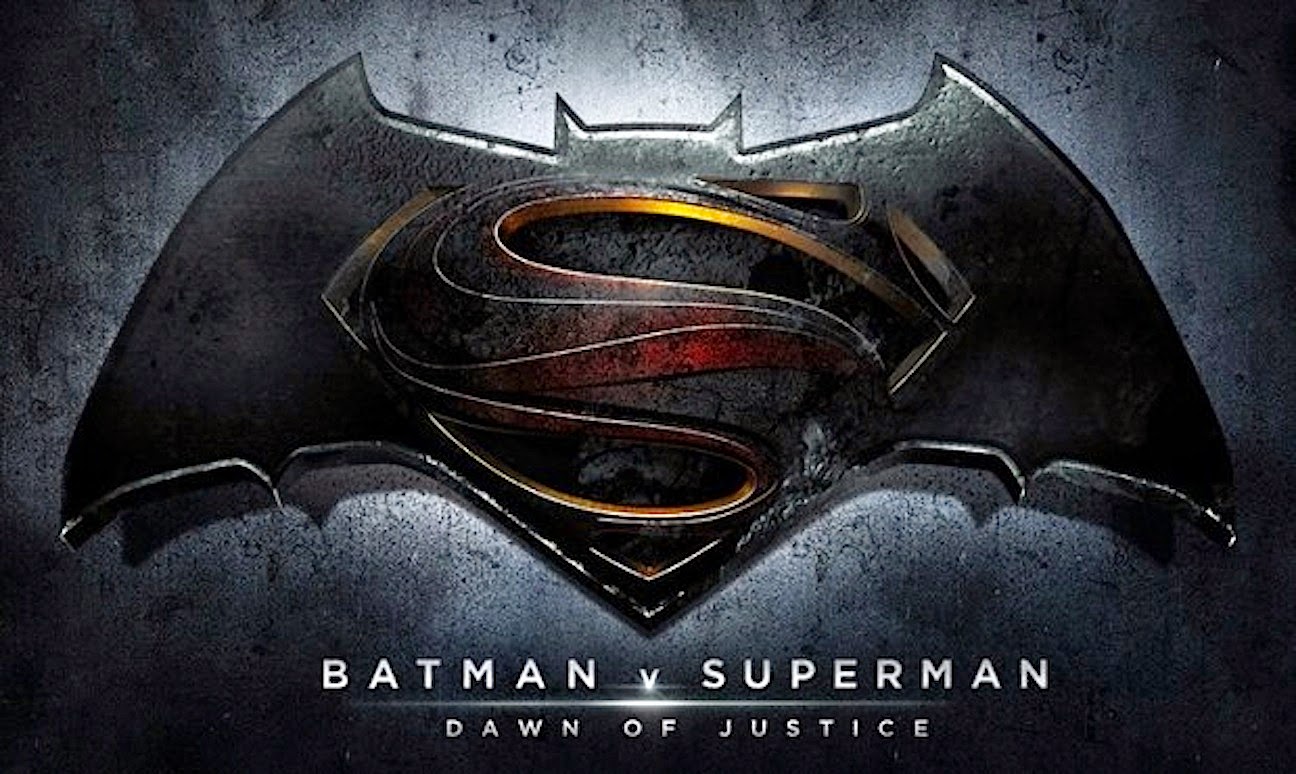  Batman v Superman: Dawn of Justice 2016 Logo