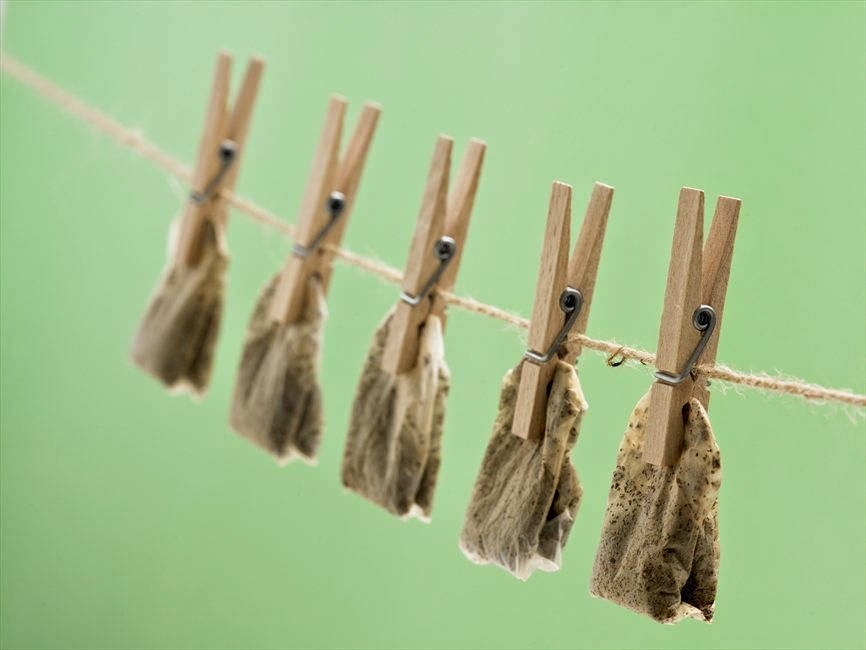 This Is Why You Should Never Throw Away The Used Tea Bags Again‏