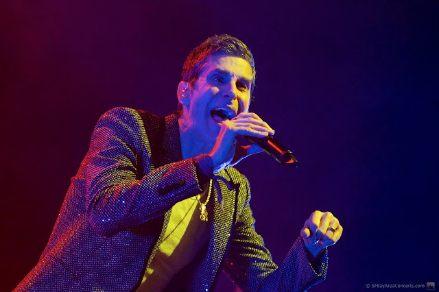 Perry Farrell at the Fillmore (Photo: Kevin Keating)