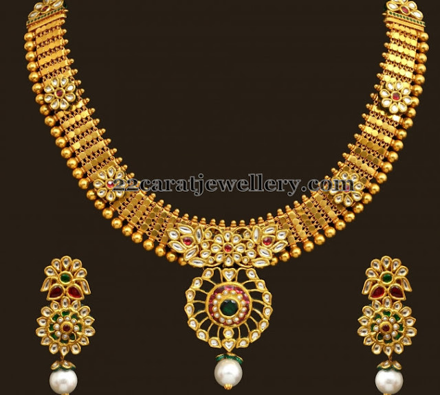 Kundan Floral Design Necklace - Jewellery Designs