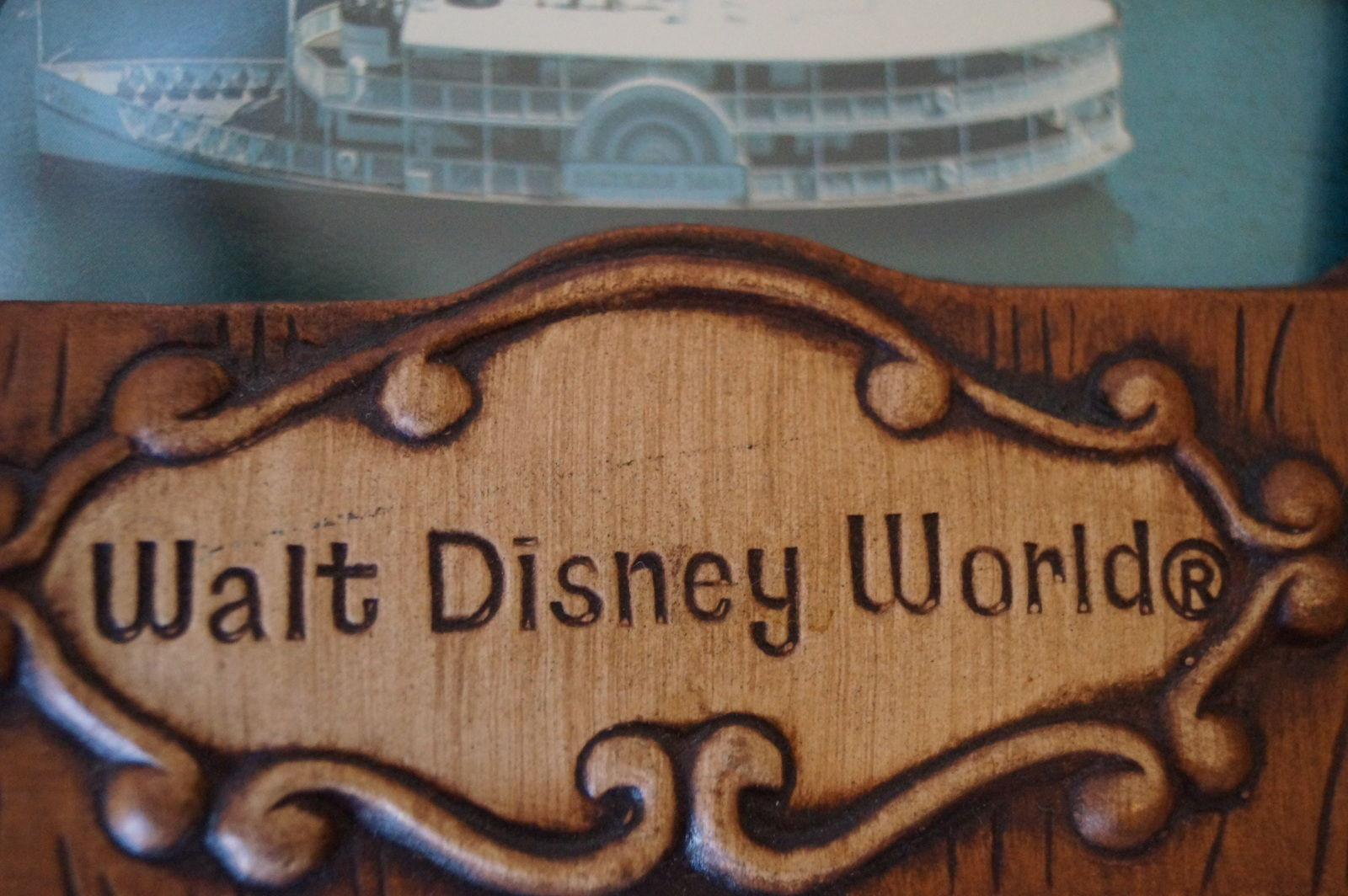 Ic Light Snow White Archive Wdw Picture Frame Ceramic Snow White Picture Frame From Walt Disney World Raised Design Approximately 7 8 Across X 6 High Glass Insert Free Standing Easel Back Or