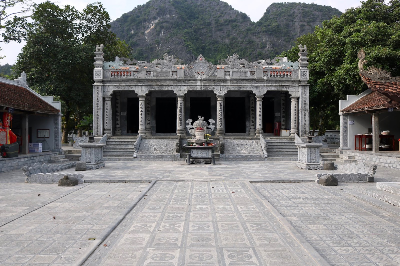 Thai Vi temple, ninh binh