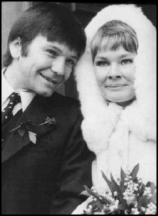 red-carpet-wedding-dame-judi-dench-and-michael-williams-red-carpet