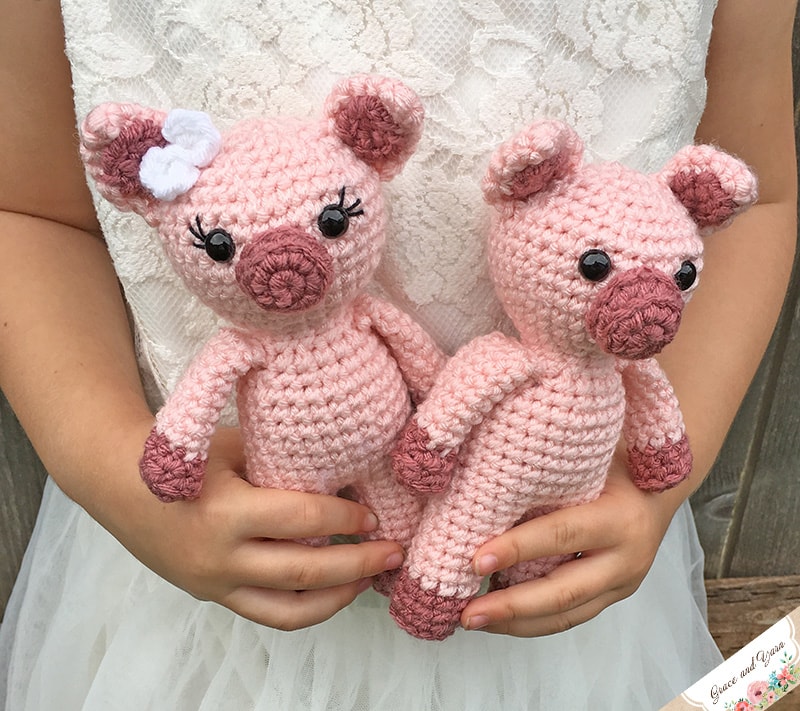 Mini Amigurumi Pig A Free Crochet Pattern Grace And Yarn